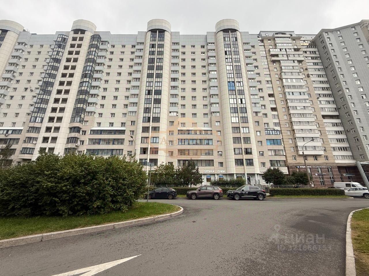 Продажа 1-комн квартиры на вторичном рынке Комендантский проспект, 21к1