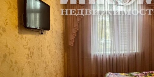 3-комн квартира улица Артюхиной, 10