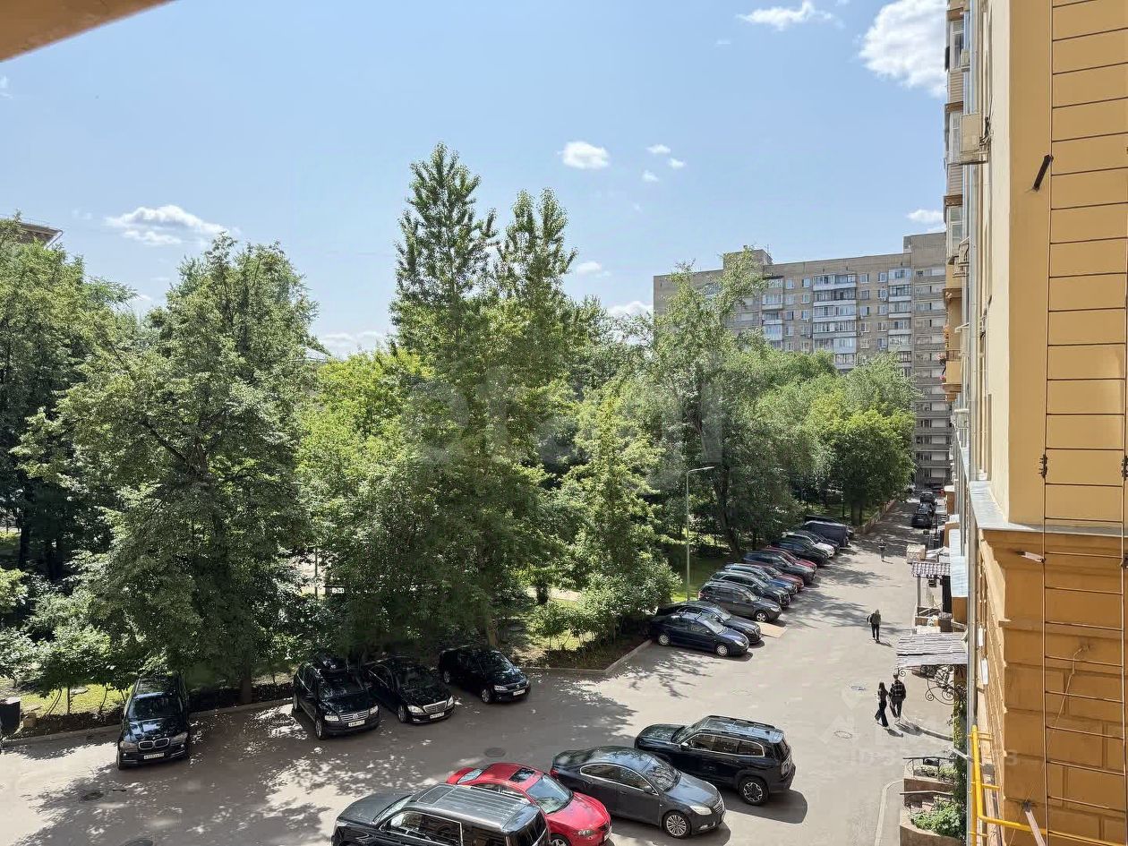 Продажа 4-комн квартиры на вторичном рынке Новоспасский переулок, 3К1