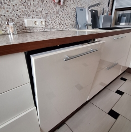 Продажа 3-комн квартиры на вторичном рынке Петергофское ш., 53 Продажа 3-комн квартиры на вторичном рынке Петергофское ш., 53