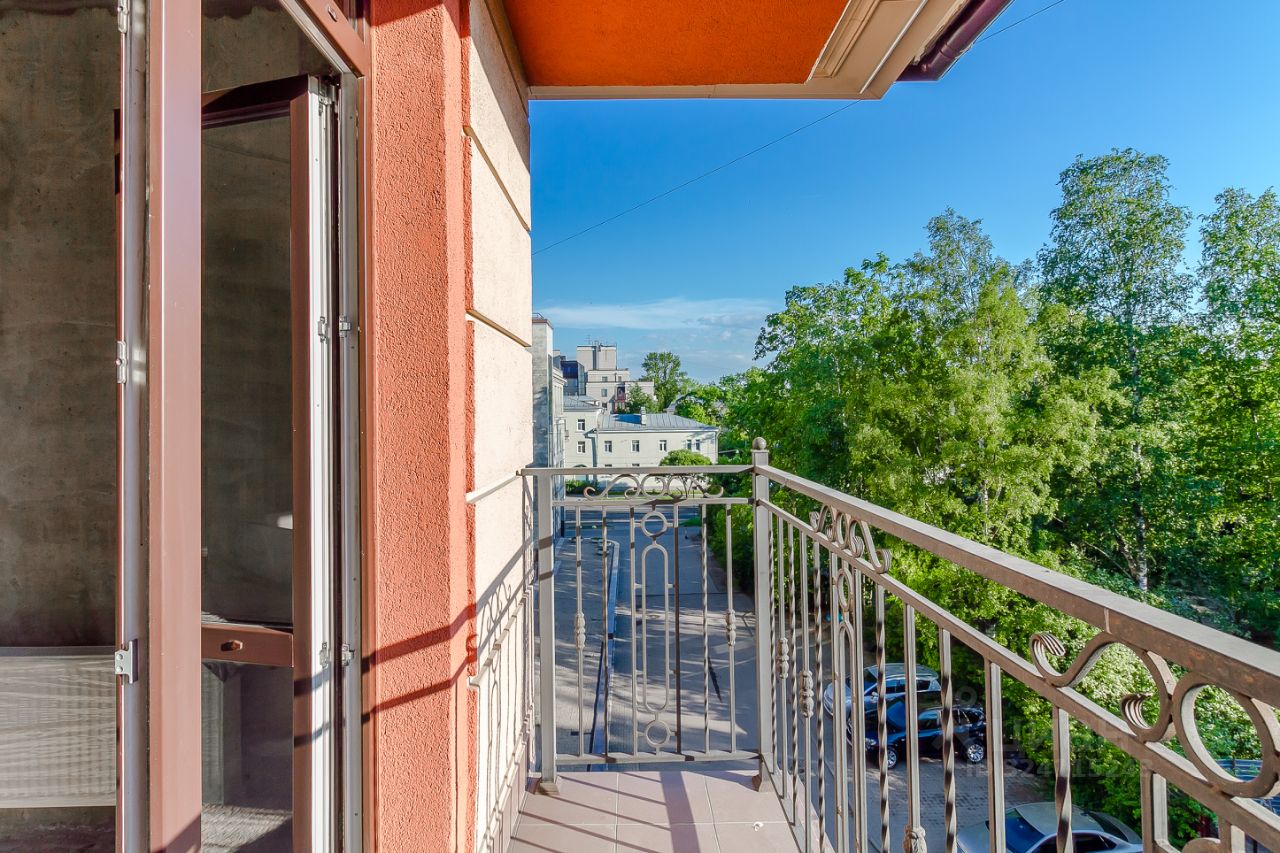 Продажа 2-комн квартиры на вторичном рынке Дибуновская улица, 34