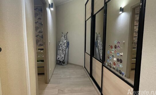 Продажа 2-комн квартиры на вторичном рынке Юго-Западный микрорайон, Приокский переулок,  д. 7 к1