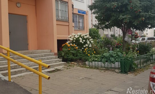 Продажа 1-комн квартиры на вторичном рынке Голицыно г, Молодежный проезд,  д. 1