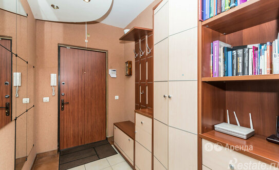 Аренда 3-комн квартиры на вторичном рынке улица Дмитриевского,  д. 11