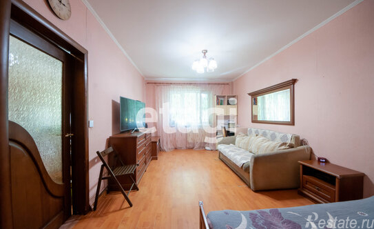 Продажа 1-комн квартиры на вторичном рынке Наличная улица,  д. 40 к4