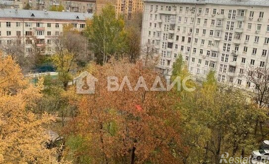 Продажа 3-комн квартиры на вторичном рынке ул Хамовнический Вал,  д. 24