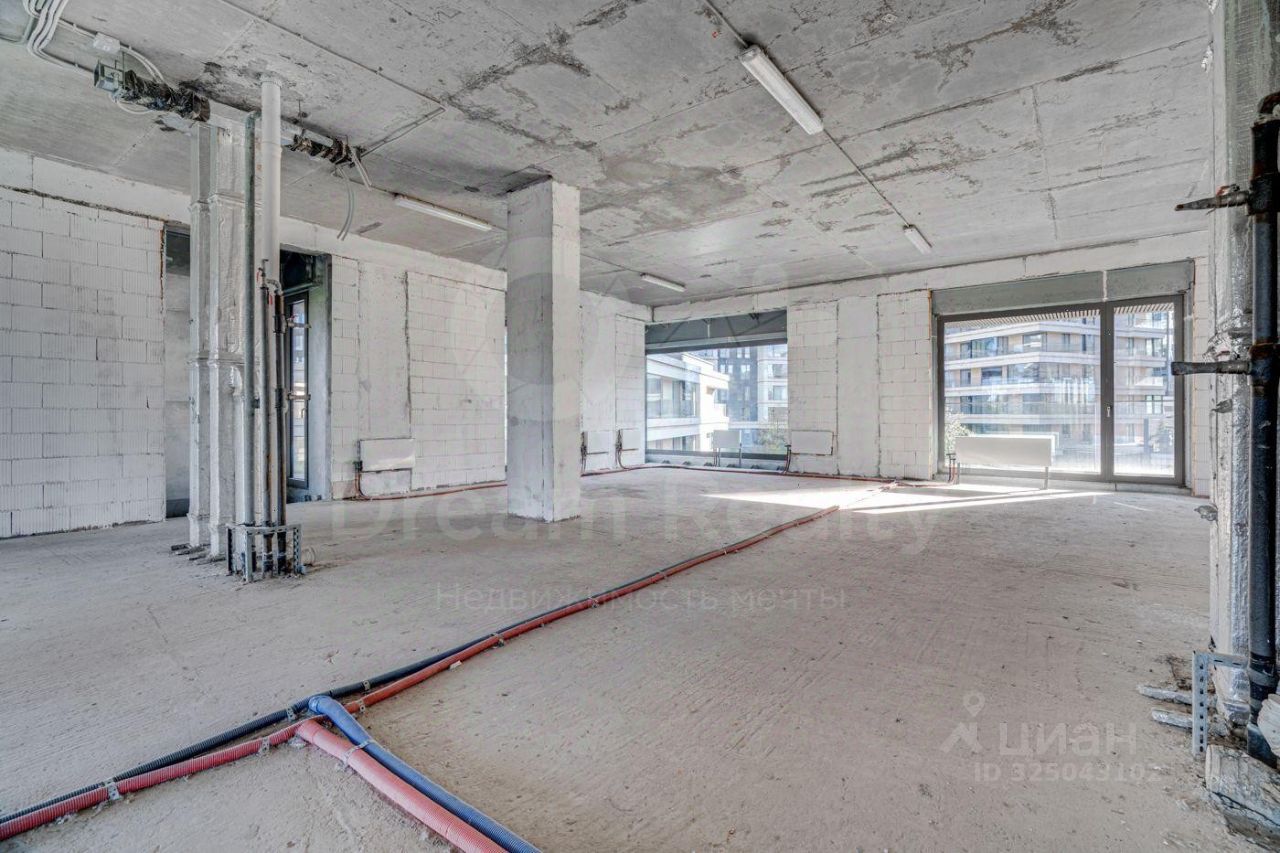 Продажа 4-комн квартиры на вторичном рынке Минская улица, 2Вк5