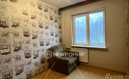 Продажа 3-комн квартиры на вторичном рынке улица Карпинского,  д. 31 к1