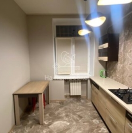 Продажа 2-комн квартиры на вторичном рынке ул Металлургов,  д. 3