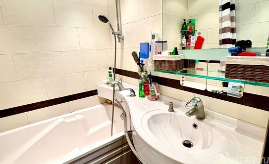 Продажа 3-комн квартиры на вторичном рынке ул Руднёвка,  д. 12