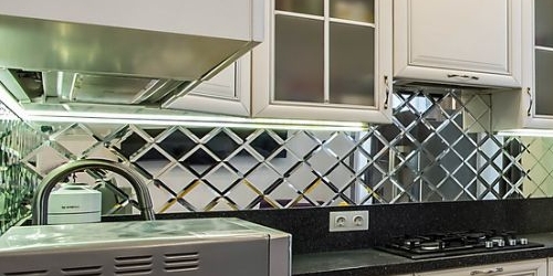 4-комн квартира улица Чистова, 27