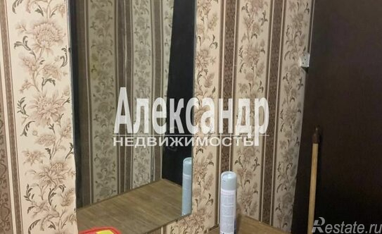 Продажа 1-комн квартиры на вторичном рынке Раздолье, ул Центральная,  д. 27