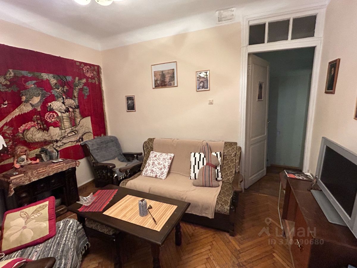 Продажа 2-комн квартиры на вторичном рынке Нижний Кисловский переулок, 8/2С2