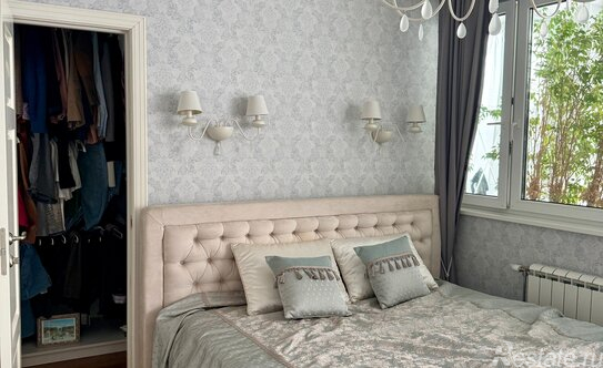 Продажа 3-комн квартиры на вторичном рынке Химки, Ленинский пр-кт,  д. 33,  к. 2