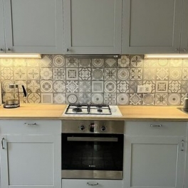 Продажа 2-комн квартиры на вторичном рынке Суворовский пр-кт,  д. 61