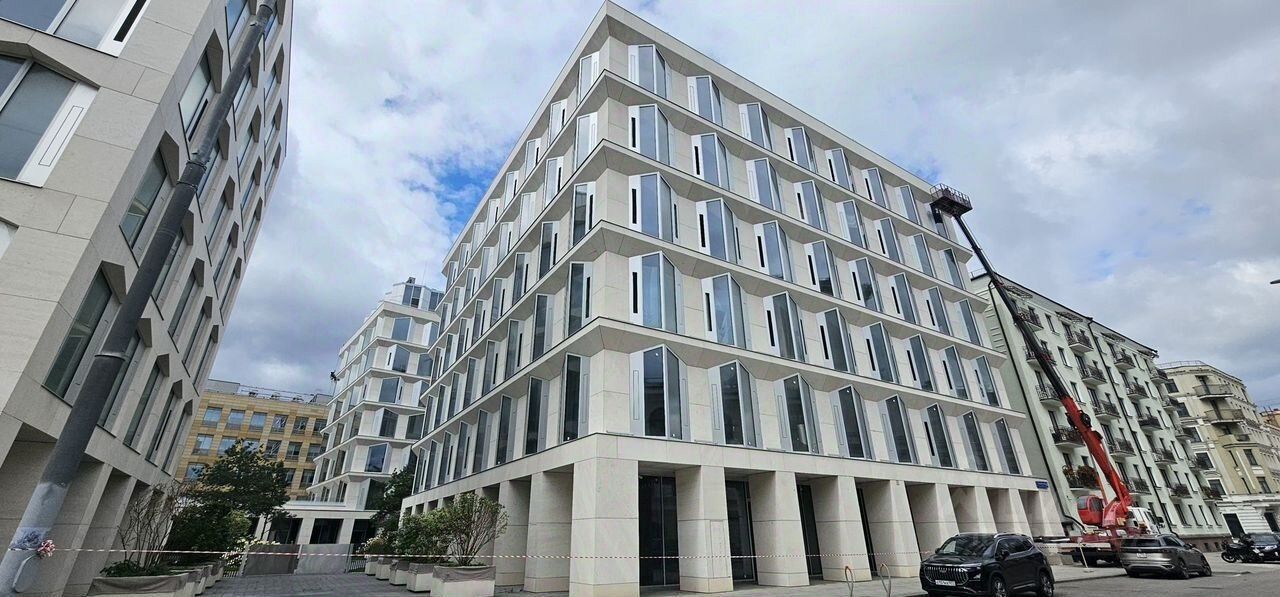 Продажа 2-комн квартиры на вторичном рынке Садовническая улица,  д. 82