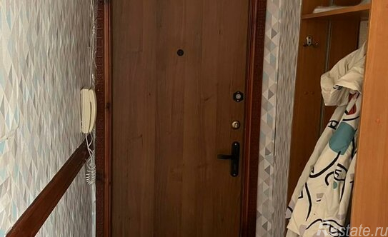 Продажа 2-комн квартиры на вторичном рынке Янтарный проезд,  д. 11