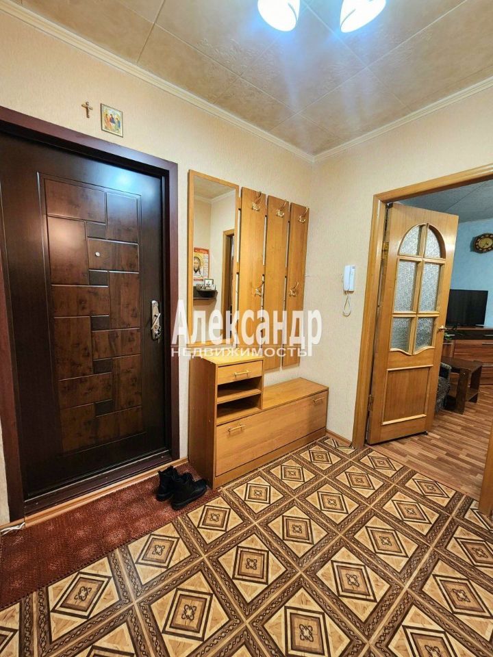 Продажа 3-комн квартиры на вторичном рынке Кириши, проспект Ленина, 48