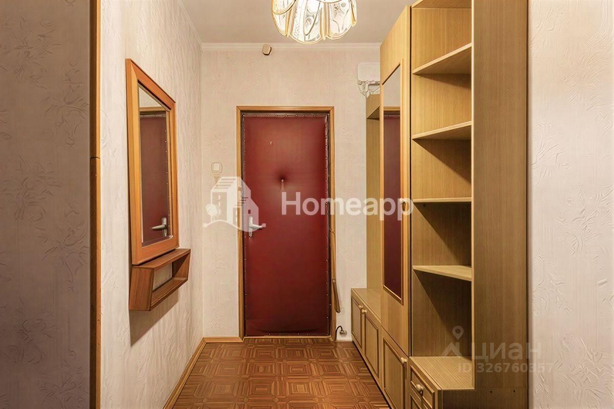 Продажа 2-комн квартиры на вторичном рынке Осенний бульвар, 10К1