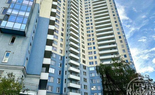 Продажа 2-комн квартиры на вторичном рынке Мебельная улица,  д. 21 к2