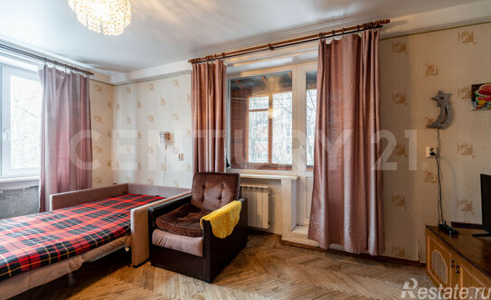 Продажа 2-комн квартиры на вторичном рынке Белградская улица,  д. 10 к2