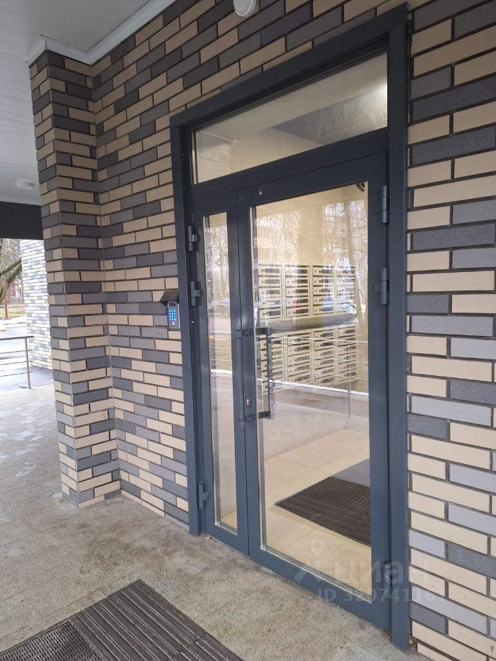 Продажа 2-комн квартиры на вторичном рынке Чертановская улица, 7А