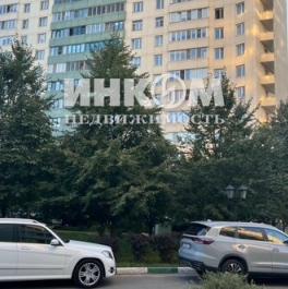 Продажа 2-комн квартиры на вторичном рынке Жуковский г, Амет-хан Султана ул,  д. 15 к2