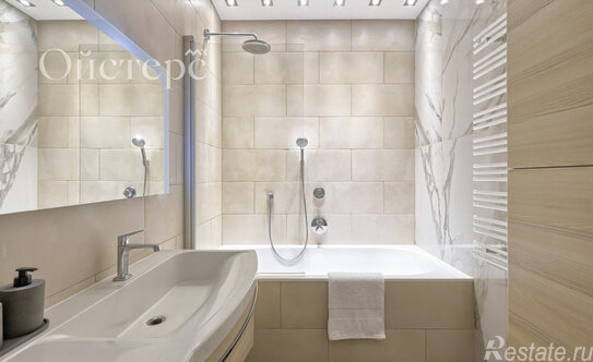 Продажа 3-комн квартиры на вторичном рынке Нижне-Каменская улица,  д. 7 к1