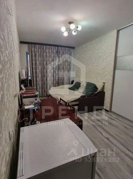 Продажа 2-комн квартиры на вторичном рынке Ропшинская улица, 13