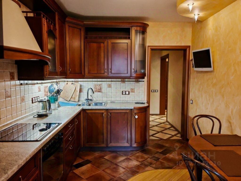 Продажа 2-комн квартиры на вторичном рынке Королев, улица Мичурина, 21а