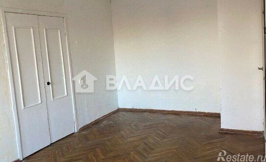 Продажа 2-комн квартиры на вторичном рынке улица Пограничника Гарькавого,  д. 44 к1