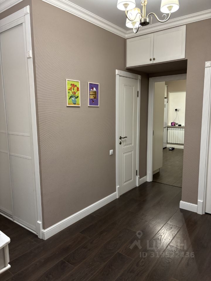 Продажа 2-комн квартиры на вторичном рынке Сходня мкр, улица Мичурина, 17