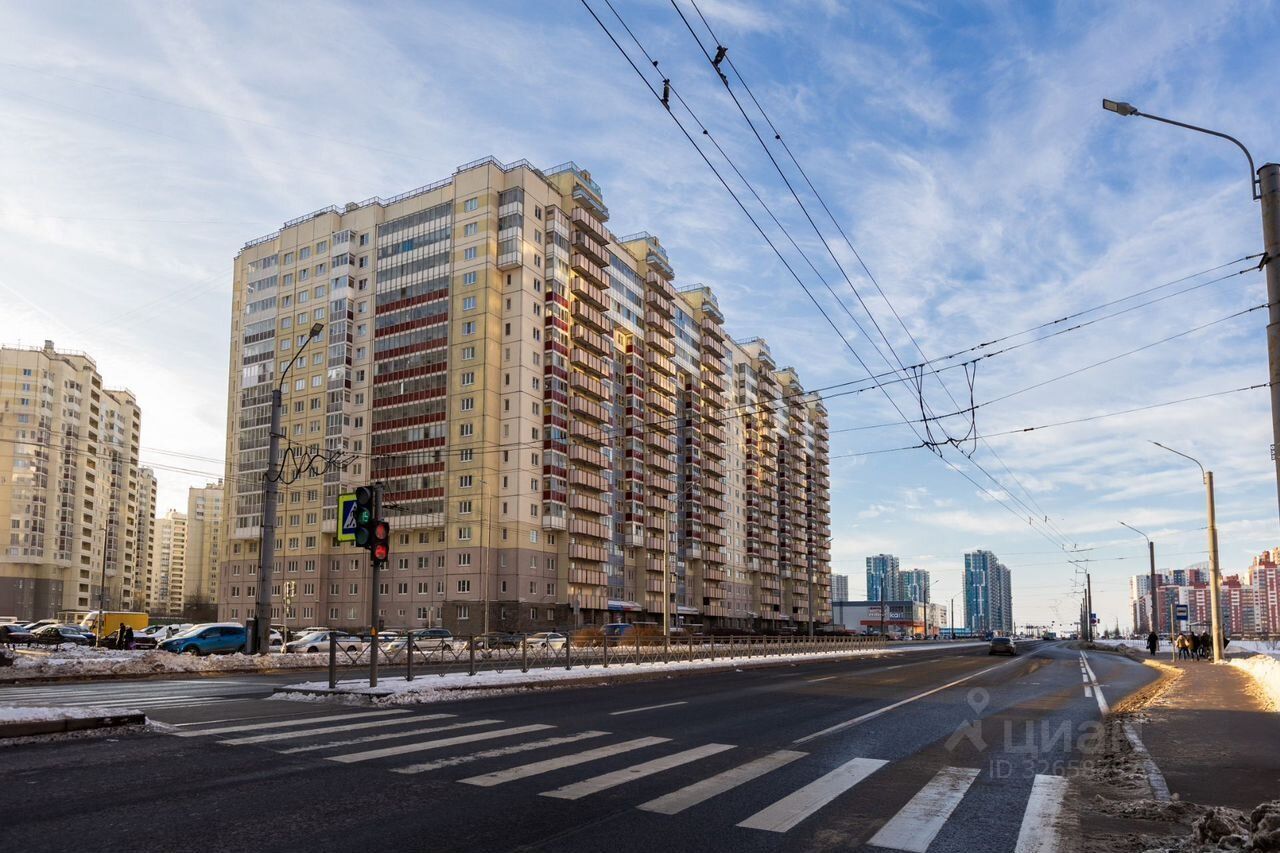 Продажа 4-комн квартиры на вторичном рынке Ленинский проспект, 53к1