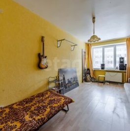 Продажа 1-комн квартиры на вторичном рынке Петергоф г, Халтурина ул,  д. 9