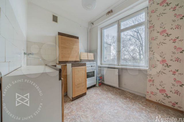 Продажа 2-комн квартиры на вторичном рынке улица Солдата Корзуна,  д. 13