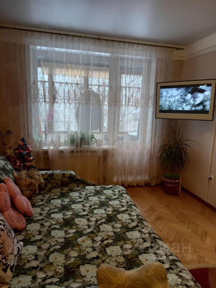 Продажа 2-комн квартиры на вторичном рынке улица Белы Куна, 15К2