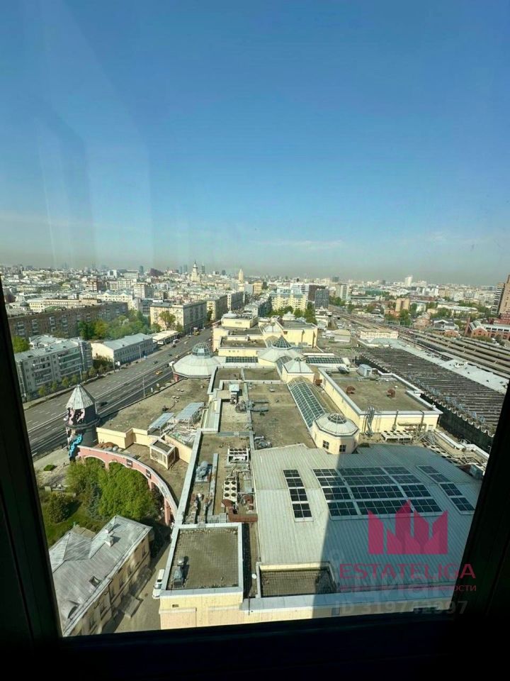 Аренда 3-комн квартиры на вторичном рынке площадь Курского Вокзала, 1