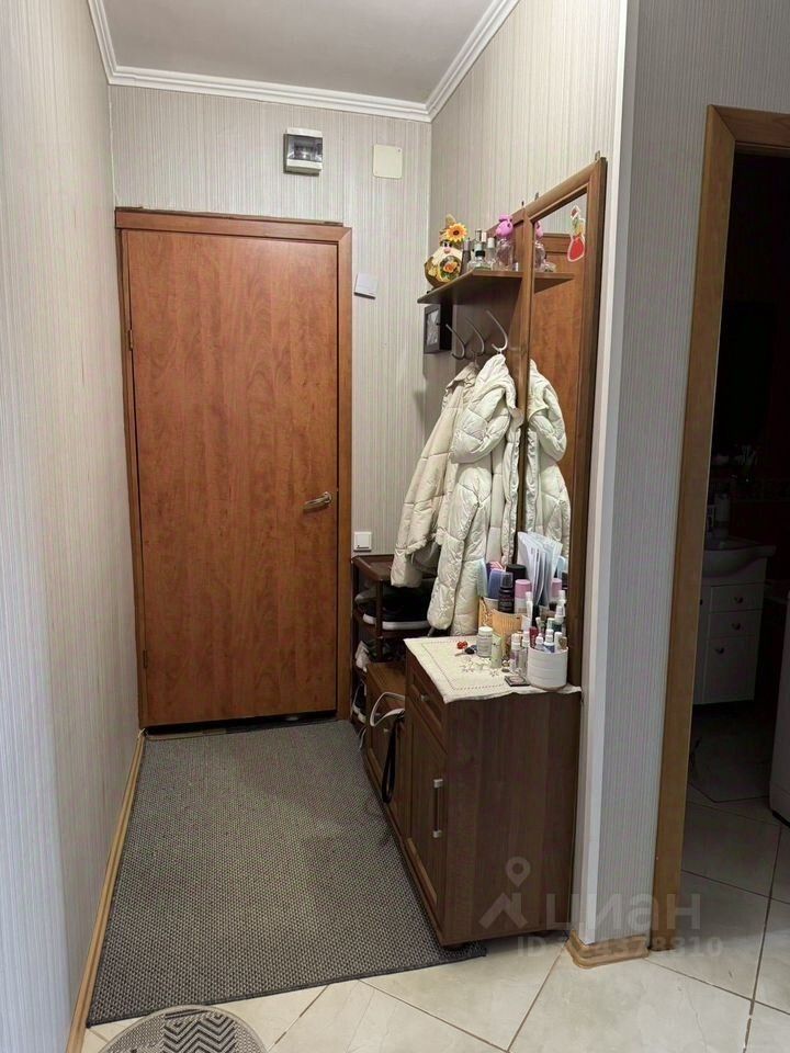 Продажа 2-комн квартиры на вторичном рынке Рябово городской поселок, улица Школьная, 8