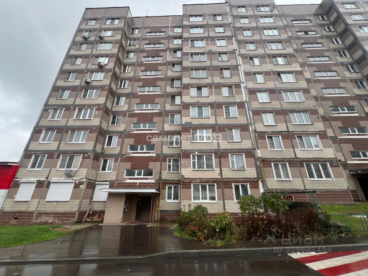 Продажа 3-комн квартиры на вторичном рынке Павловский Посад, Корневская улица,  д. 13