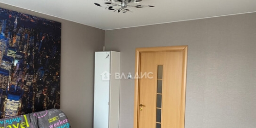 2-комн квартира улица Шотмана,  д. 18