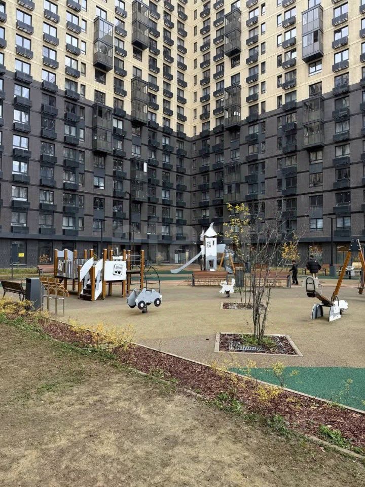 Продажа студии Мирный пгт, улица Военкора Максима Фомина, 6