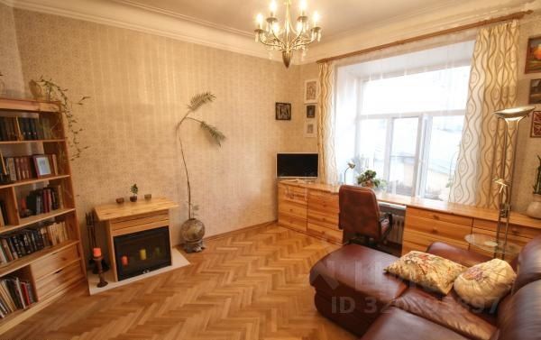 Продажа 2-комн квартиры на вторичном рынке улица Блохина, 11