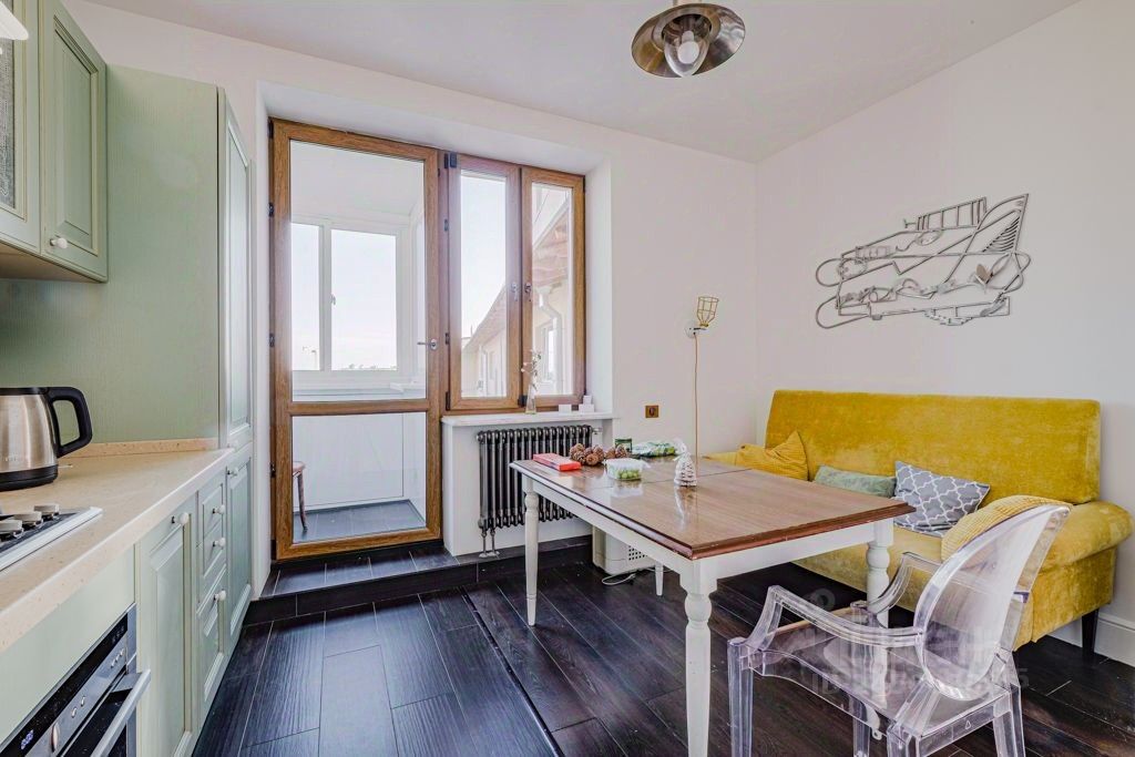 Продажа 3-комн квартиры на вторичном рынке улица Земляной Вал, 23С1