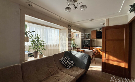 Продажа 1-комн квартиры на вторичном рынке Малахитовая улица,  д. 17