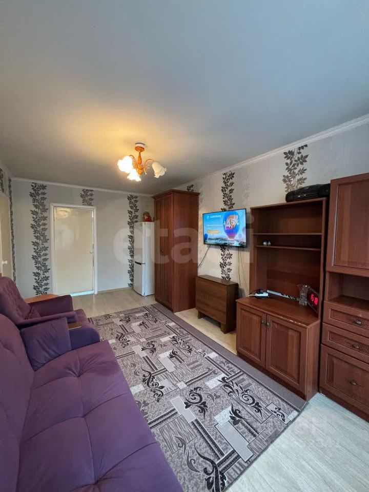 Продажа 2-комн квартиры на вторичном рынке пос. Глажево, 7