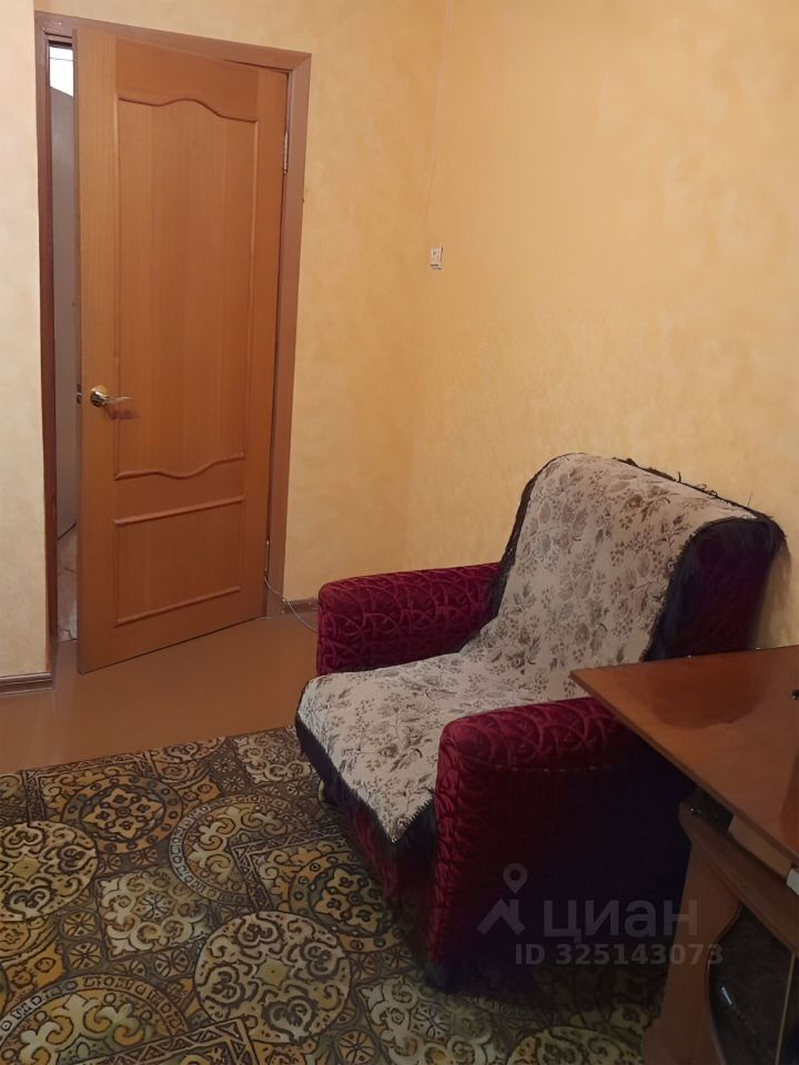 Продажа 3-комн квартиры на вторичном рынке пос. Имени Тельмана, 21