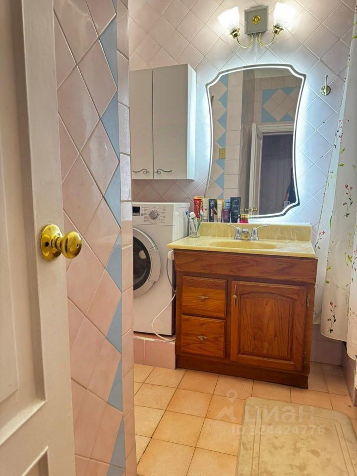 Аренда 4-комн квартиры на вторичном рынке Большая Никитская улица, 31