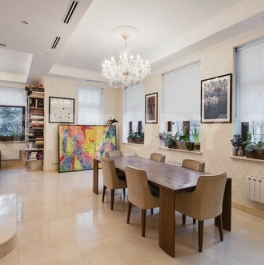 Продажа 4-комн квартиры на вторичном рынке Зачатьевский 2-й пер,  д. 11