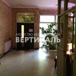 Аренда 1-комн квартиры на вторичном рынке Лавров пер,  д. 5