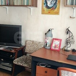 Продажа 2-комн квартиры на вторичном рынке проспект Королёва,  д. 44 к1